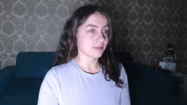 Louise Lavender online show from December 28, 10:36 am