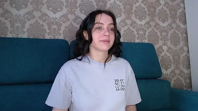 Louise Lavender online show from March 15, 10:13 am