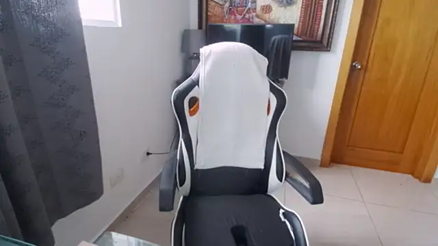 Snapshot of YourHotGreg chatting on November 15, 6:34 pm YourHotGreg online show from November 15, 6:34 pm