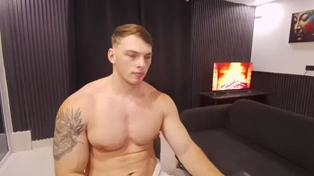 YourHotGreg online show from April 18, 4:04 am