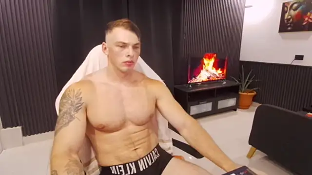 YourHotGreg online show from May 27, 12:31 am