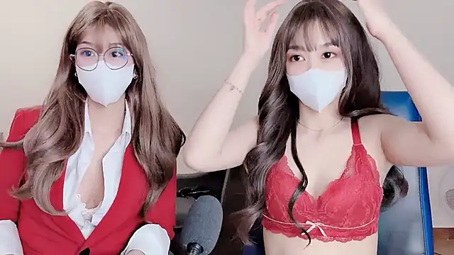 Mono-Stewardesss online show from January 8, 2:03 pm