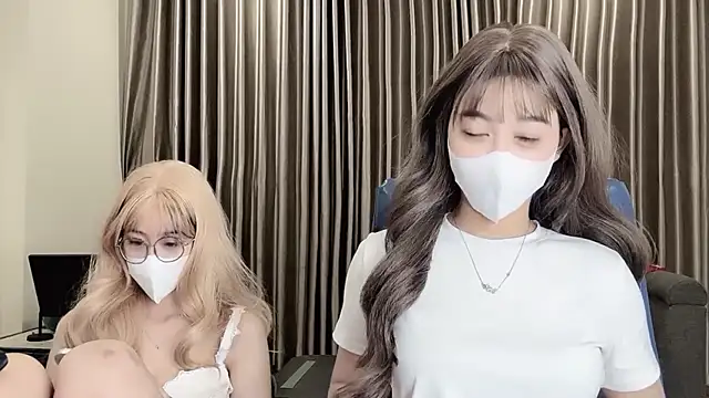 Mono-Stewardesss online show from March 19, 1:51 pm