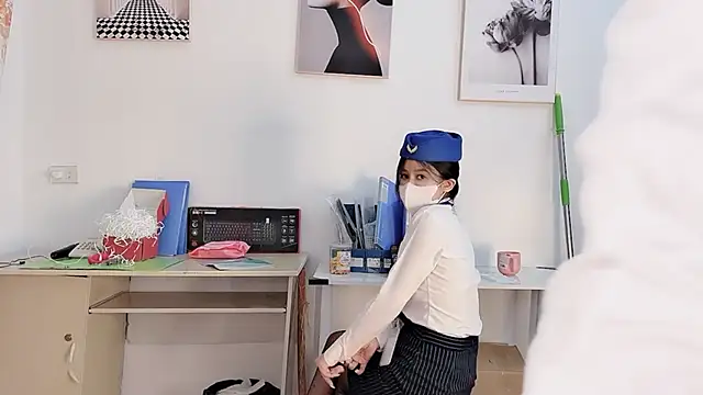 Mono-Stewardesss online show from January 8, 2:34 pm