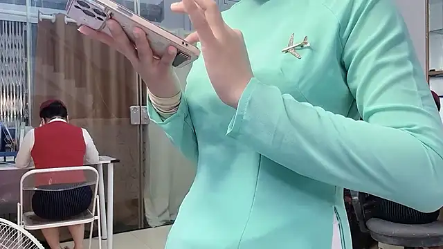 Mono-Stewardesss online show from April 29, 5:55 am