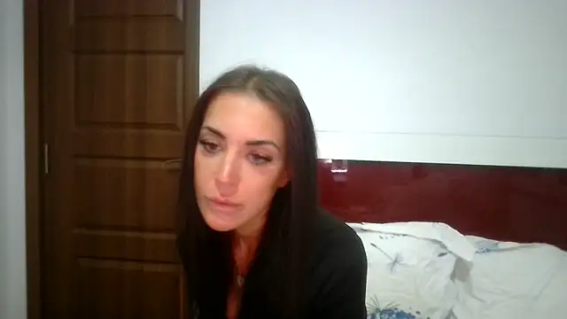 josiexcx online show from March 21, 2:10 pm