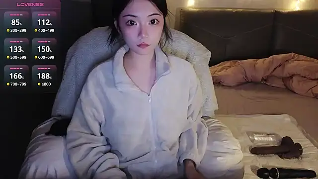 Snapshot of Jennie-007 chatting on October 26, 10:59 am Jennie-007 online show from October 26, 10:59 am