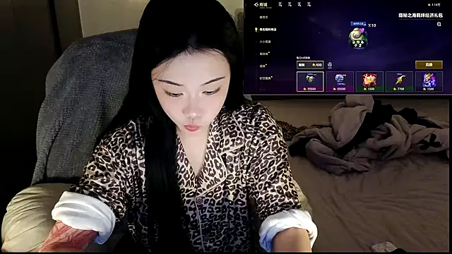 Snapshot of Jennie-007 chatting on October 15, 10:01 am Jennie-007 online show from October 15, 10:01 am