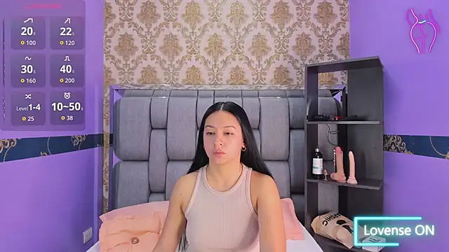 Lila Pinky online show from November 5, 12:52 pm