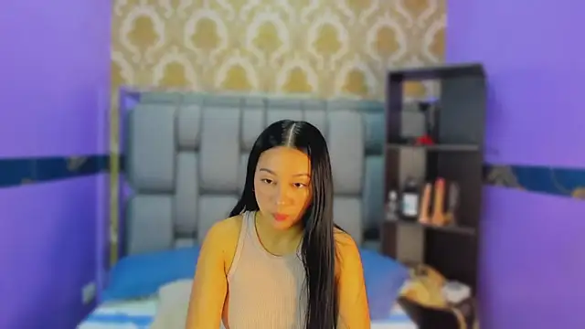 Lila Pinky online show from November 13, 12:42 pm