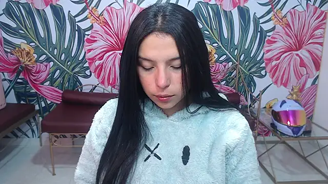 Small naughty  online show from April 30, 1:07 pm