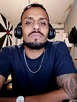 CasadoFavella online show from April 24, 12:12 am