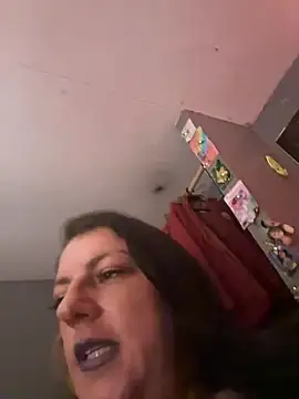 Snapshot of SmokingAcess chatting on December 27, 10:23 am SmokingAcess online show from December 27, 10:23 am