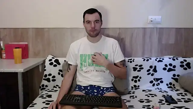 Snapshot of 28nick28 chatting on January 13, 10:03 am 28nick28 online show from January 13, 10:03 am