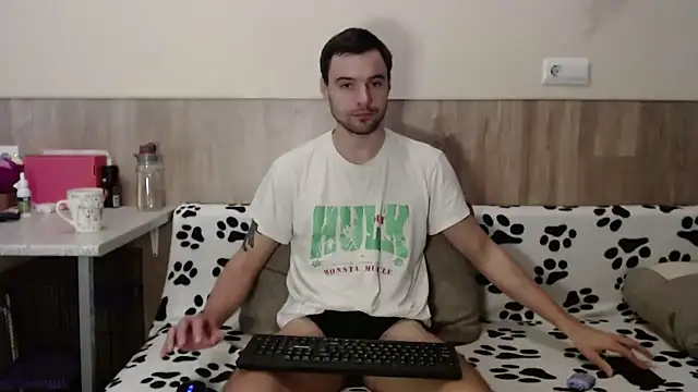 Snapshot of 28nick28 chatting on January 8, 3:07 pm 28nick28 online show from January 8, 3:07 pm