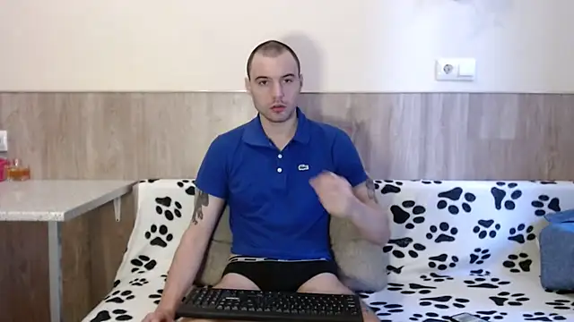 Snapshot of 28nick28 chatting on March 16, 2:00 pm 28nick28 online show from March 16, 2:00 pm