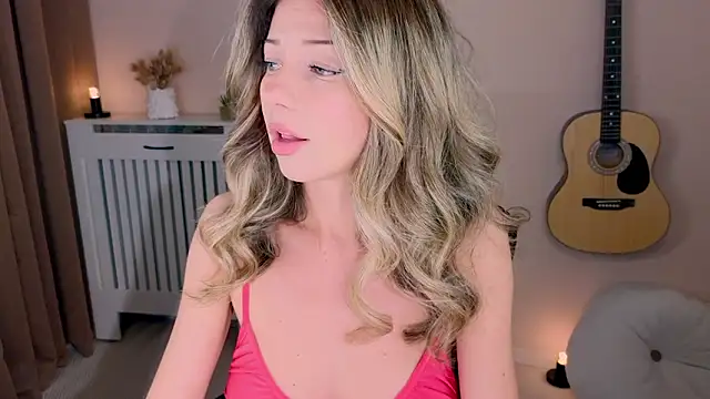 Lenamuti25 online show from March 26, 3:43 pm