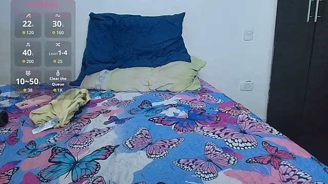 mrsmaira online show from August 3, 11:09 pm