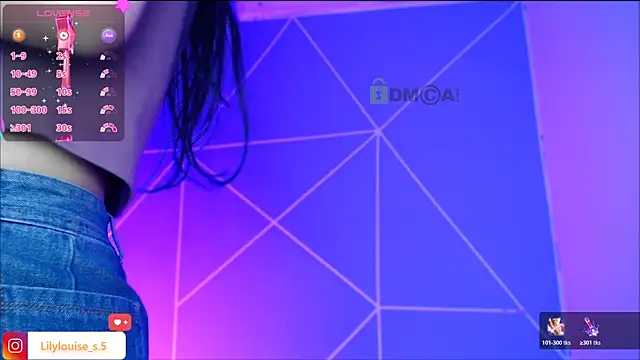 lilylouisee online show from November 7, 3:00 am