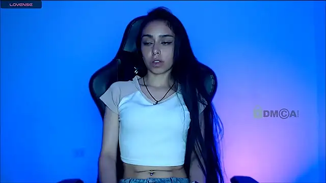 lilylouisee online show from February 11, 10:07 pm