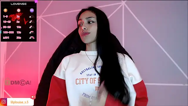 lilylouisee online show from February 14, 6:52 pm