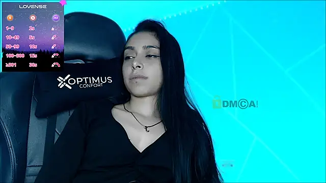 lilylouisee online show from March 16, 12:01 am
