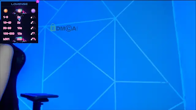 lilylouisee online show from October 28, 3:00 pm