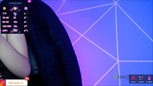 lilylouisee online show from January 15, 11:46 am