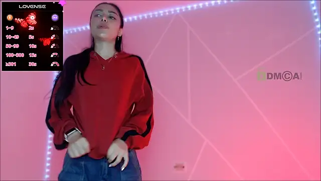 lilylouisee online show from March 16, 2:11 pm
