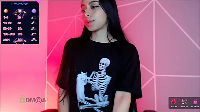 lilylouisee online show from October 27, 12:50 pm