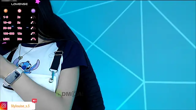 lilylouisee online show from February 13, 10:10 pm