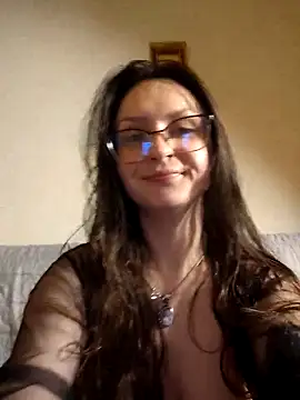 NaughtYHomemadE online show from May 27, 5:31 pm