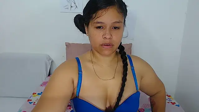 Hazel donna online show from May 26, 3:48 am