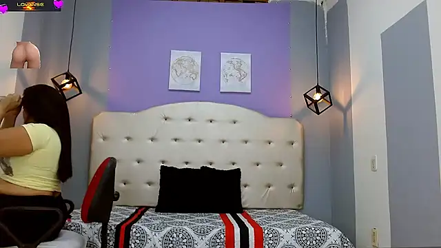Snapshot of Hazel_donna chatting on January 23, 3:48 am Hazel donna online show from January 23, 3:48 am