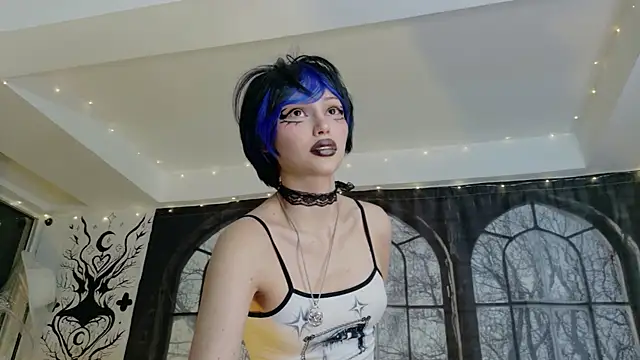Stryxcy online show from June 2, 3:39 am