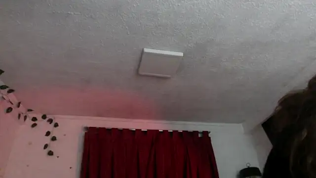 dreamgirl sweet online show from April 15, 4:18 am