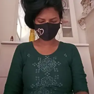 Snapshot of Anusri- chatting on November 5, 2:25 am Anusri- online show from November 5, 2:25 am