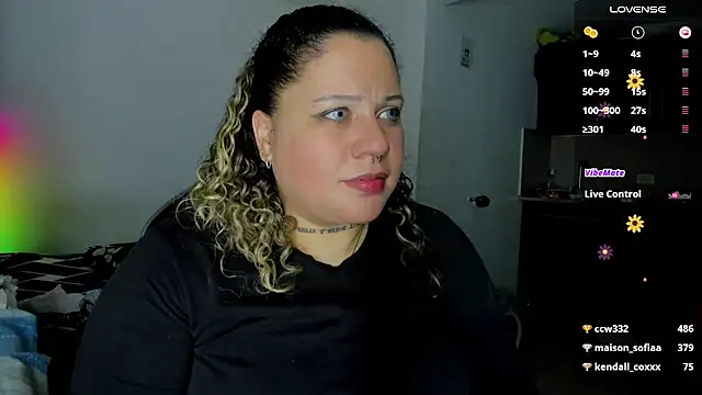 Snapshot of mariana_maze chatting on March 2, 2:41 am mariana maze online show from March 2, 2:41 am