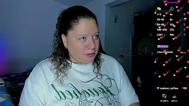 Snapshot of mariana_maze chatting on February 10, 6:53 am mariana maze online show from February 10, 6:53 am