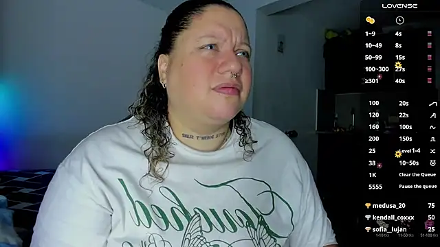 Snapshot of mariana_maze chatting on February 27, 7:41 am mariana maze online show from February 27, 7:41 am