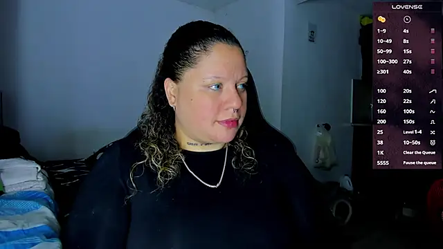 Snapshot of mariana_maze chatting on January 27, 6:52 am mariana maze online show from January 27, 6:52 am
