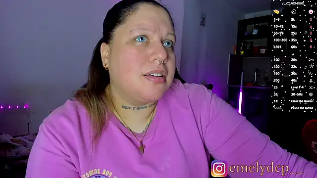 Snapshot of mariana_maze chatting on June 12, 5:16 am mariana maze online show from June 12, 5:16 am