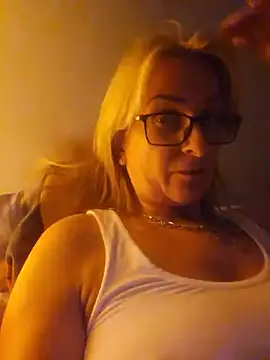 Steffi45 online show from June 3, 7:07 pm