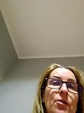 Snapshot of Steffi45 chatting on November 12, 8:23 pm Steffi45 online show from November 12, 8:23 pm