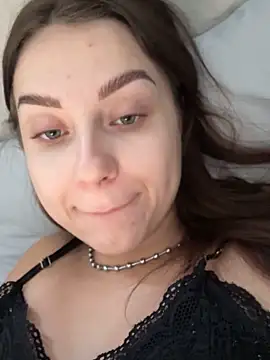 Snapshot of ellie_ssexy chatting on September 23, 4:19 am ellie ssexy online show from September 23, 4:19 am