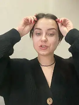 Snapshot of ellie_ssexy chatting on February 22, 4:51 am ellie ssexy online show from February 22, 4:51 am