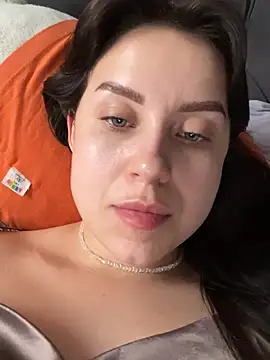 Snapshot of ellie_ssexy chatting on March 22, 4:14 am ellie ssexy online show from March 22, 4:14 am