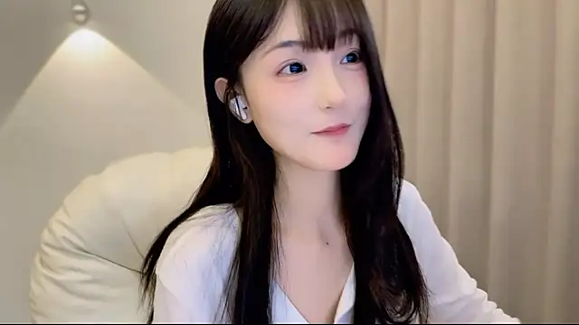Snapshot of SHUIshui_ chatting on October 14, 8:37 am SHUIshui online show from October 14, 8:37 am
