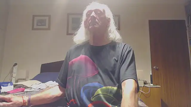 WaverlyKernow online show from April 7, 6:43 pm