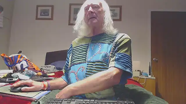 WaverlyKernow online show from February 14, 8:14 am